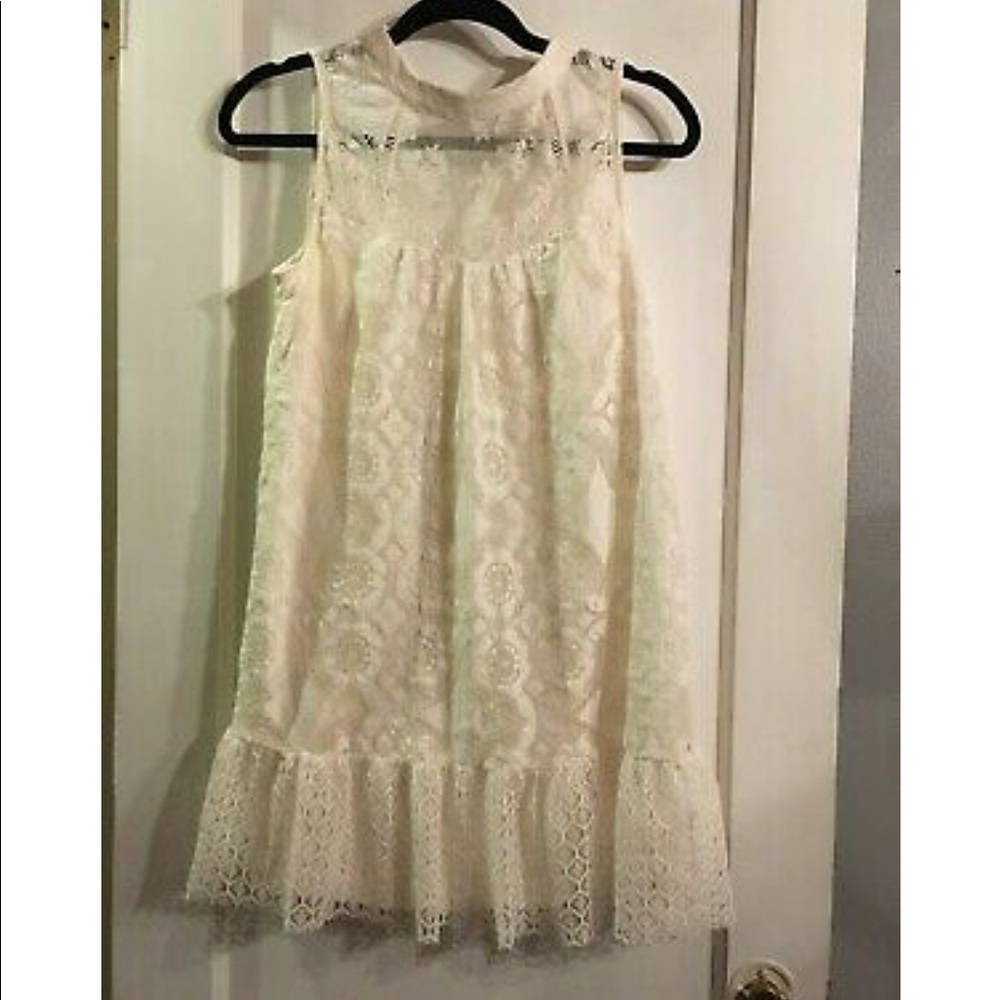 White lace dress